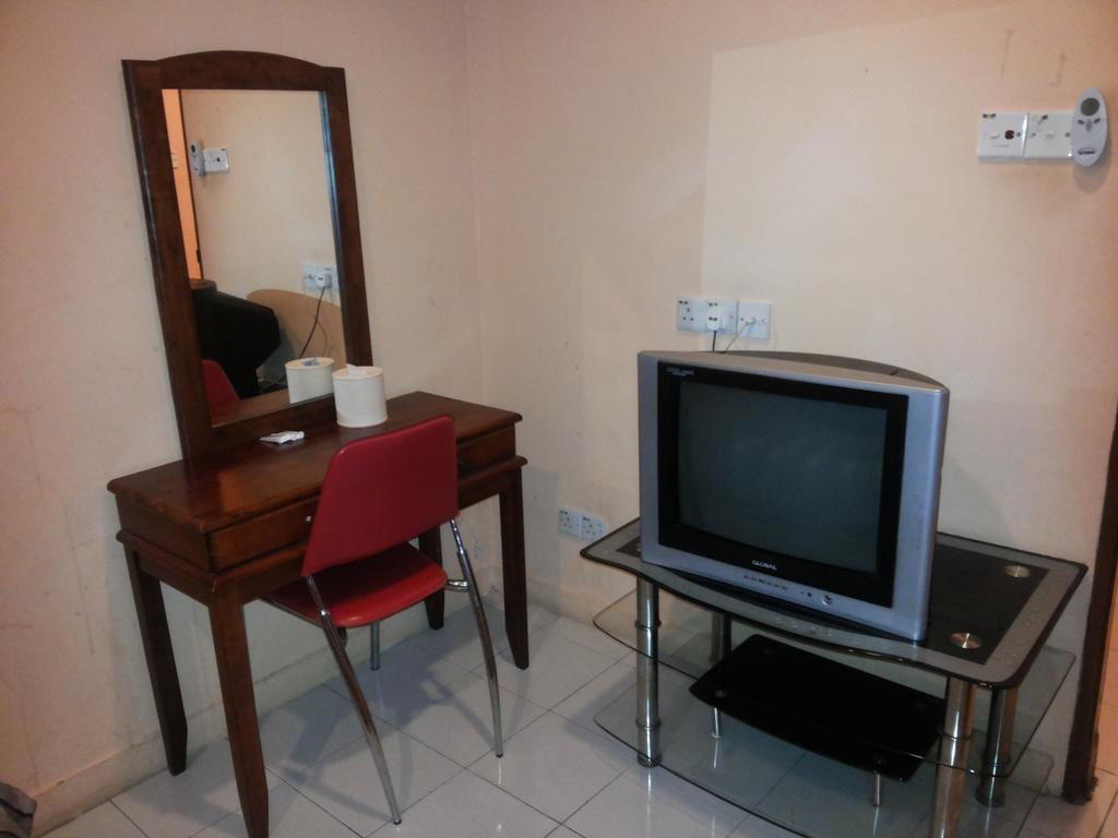 Green View Motel Kampong Sembulan Habitación foto